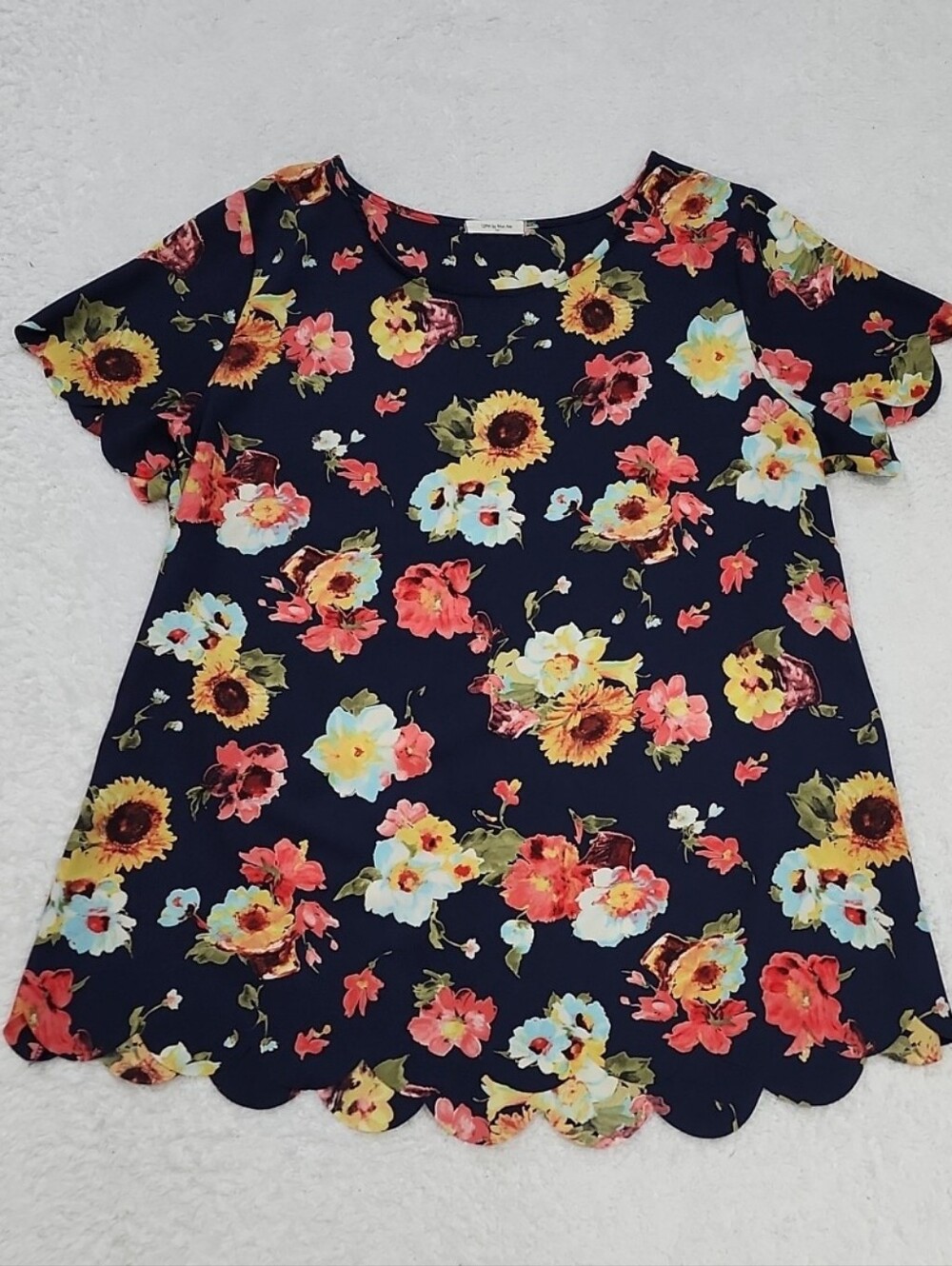 12PM by Mon Ami Navy Blue Short Sleeve Bright Floral Scalloped Hem Blouse